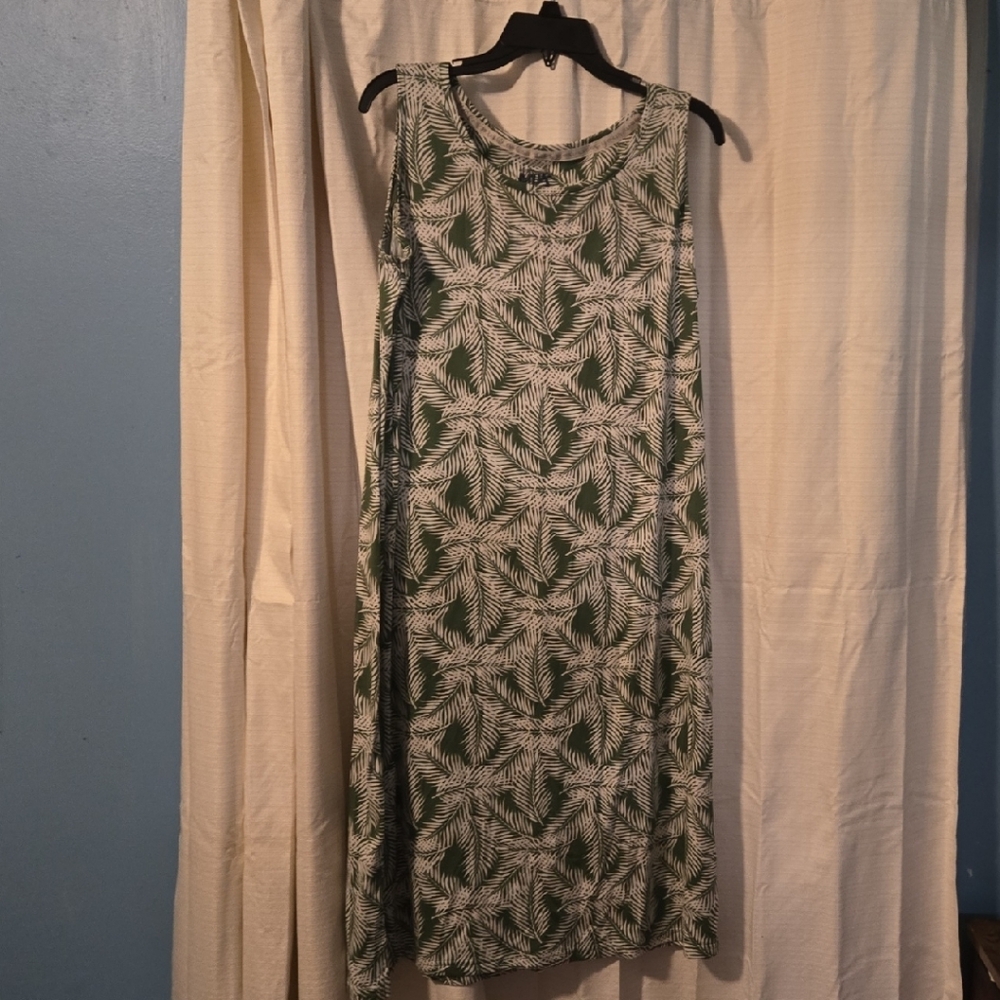 Muk Luks Green Leaf Print Midi Dress